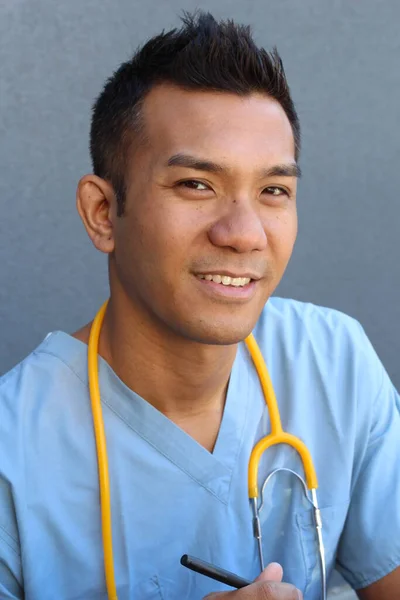 Close Retrato Belo Jovem Médico Raça Mista Rua — Fotografia de Stock