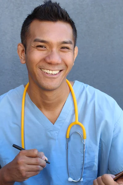 Close Retrato Belo Jovem Médico Raça Mista Rua — Fotografia de Stock