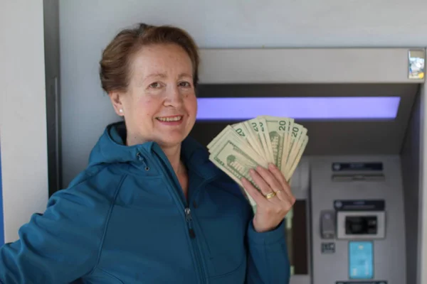 Happy Lady Showing Her Money Atm — Stock Photo, Image