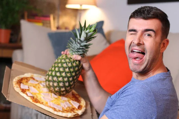 Man Love Hawaiian Pizza — Φωτογραφία Αρχείου