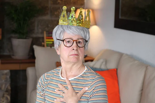 Жадібна Старша Жінка Короні — стокове фото