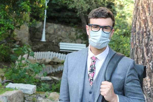 Homme Affaires Mode Portant Masque Respiratoire — Photo
