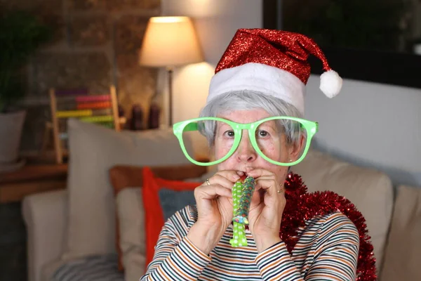 Пожилая Женщина Время Рождественской Вечеринки — стоковое фото
