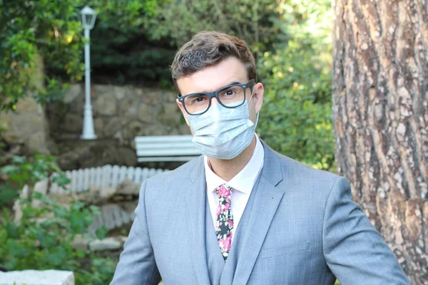 Homem Negócios Moda Usando Máscara Respiratória — Fotografia de Stock