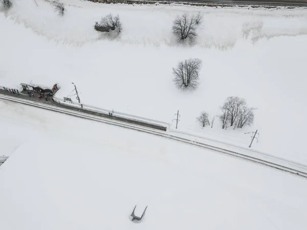 Vista Aérea Trem Frente Túnel Paisagem Inverno Com Neve Nas — Fotografia de Stock