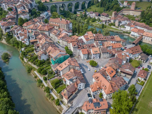 スイスのフリブールの旧中世都市の空中ビュー — ストック写真