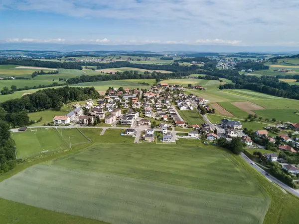 Vista Aérea Zona Residencial Con Casas Pequeñas Suiza Concepto Vida — Foto de Stock