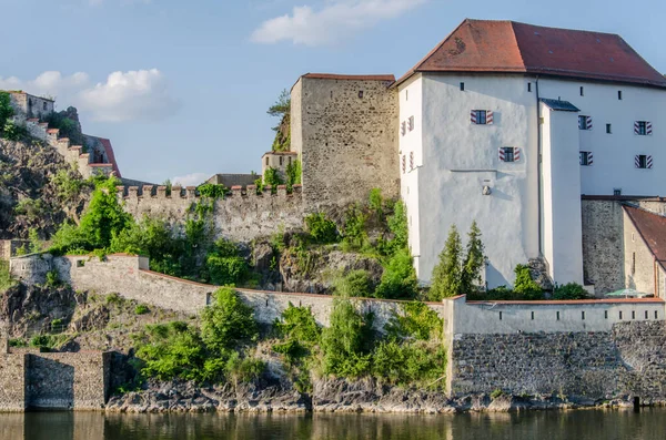 Castillo Orilla Del Río Ciudad Passau Alemania Baviera — Foto de Stock