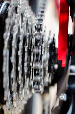 Arka plandaki bisiklet dişlilerini kapat, kapat