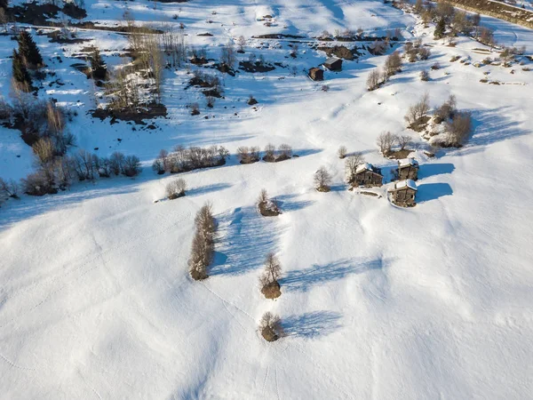 Flygbild Över Snötäckta Hus Liten Lantlig Stad Schweiz — Stockfoto