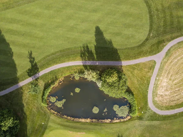 ヨーロッパでのゴルフコースの空中ビュー — ストック写真