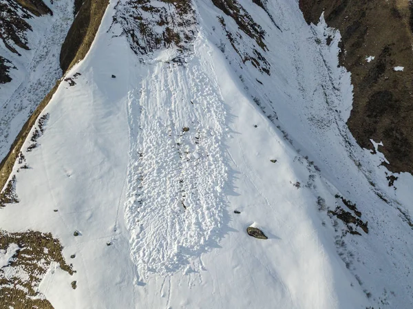 Flygfoto Snö Lavin Bergssluttningen — Stockfoto