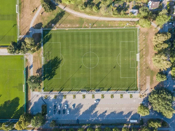 Αεροφωτογραφία Του Πράσινου Γηπέδου Ποδοσφαίρου Στην Ελβετία — Φωτογραφία Αρχείου