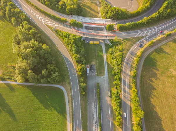 Vista Aérea Del Intercambio Carreteras Prado Verde Suiza — Foto de Stock