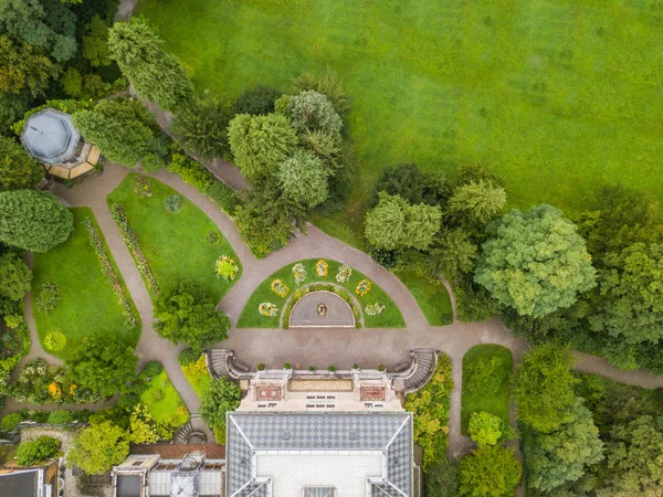 Vista Aérea Entrada Moradia Com Escadas Jardim Romântico Luxo — Fotografia de Stock