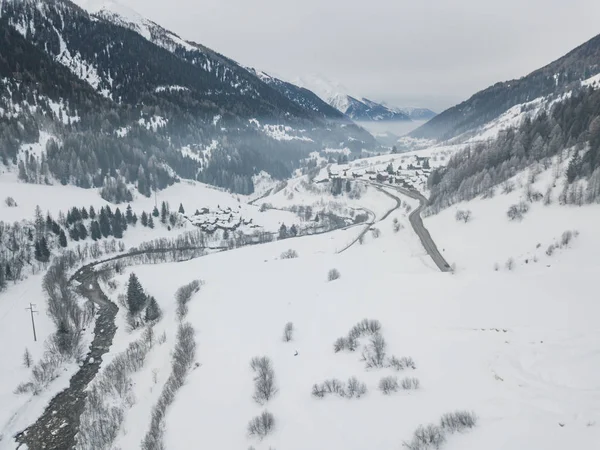 Flygfoto Över Goms Dal Schweiz Snötäckt Landskap Bergsområdet — Stockfoto