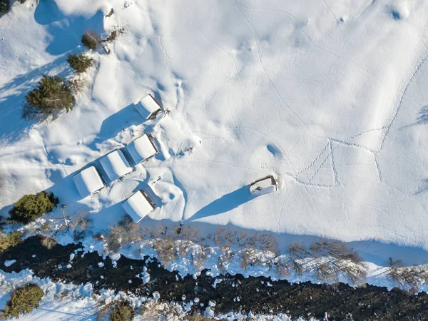 Flygbild Över Snötäckta Hus Liten Lantlig Stad Schweiz — Stockfoto