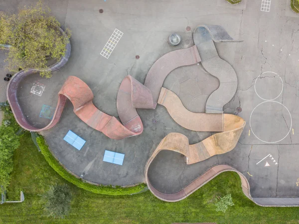Luftaufnahme Von Buntem Betonklumpen Auf Spielplatz — Stockfoto