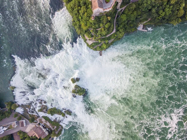 Pemandangan Udara Bebatuan Dalam Air Terjun Rhine — Stok Foto