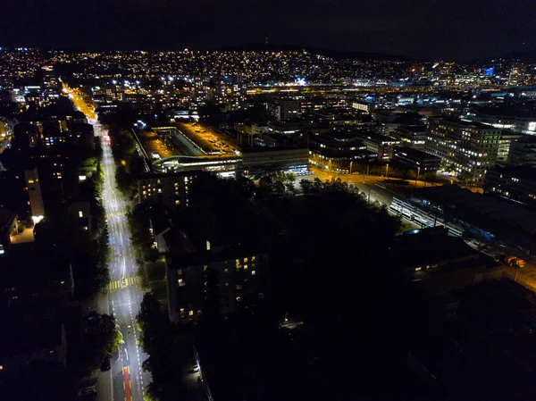 Letecký Pohled Evropské Město Noci Jasnými Světly — Stock fotografie
