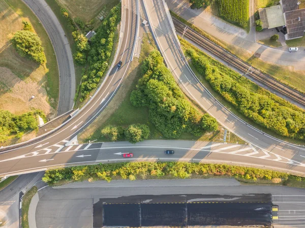 Vista Aérea Del Intercambio Carreteras Prado Verde Suiza — Foto de Stock