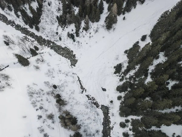 Vista Aérea Del Río Través Del Paisaje Cubierto Nieve —  Fotos de Stock