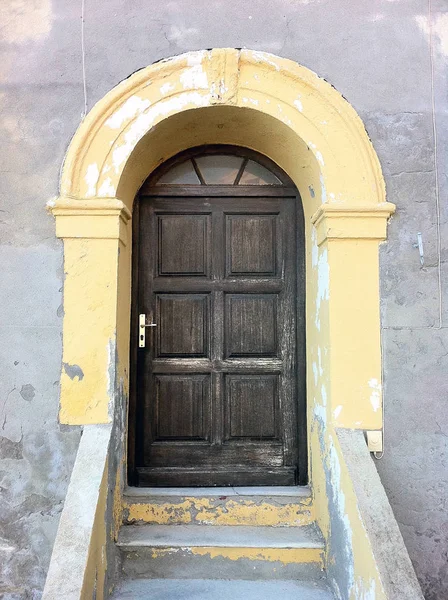 Porta Rústica Madeira Intemperada — Fotografia de Stock