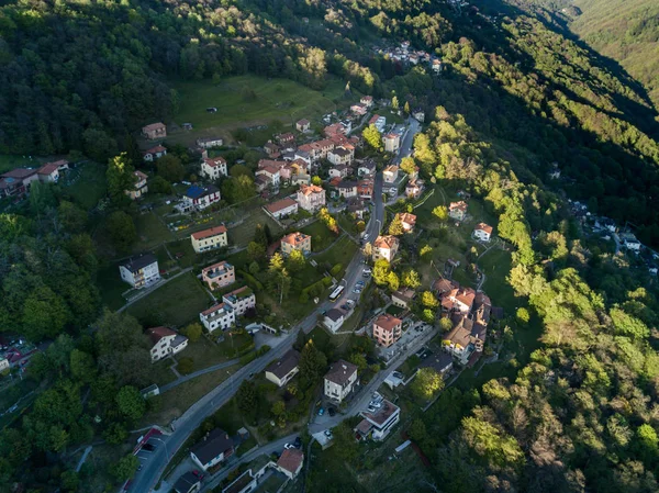 Sviçre Deki Köyün Havadan Görünüşü — Stok fotoğraf