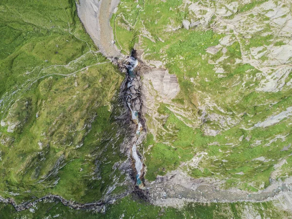 Flygfoto Över Vattenfall Schweiziska Bergen — Stockfoto