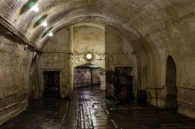 Tavanda Ummani kalesinde mahzen