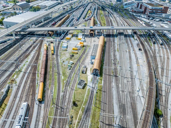 Aerial View Freight Train Wagons Large Railway Track Field Concept — ストック写真