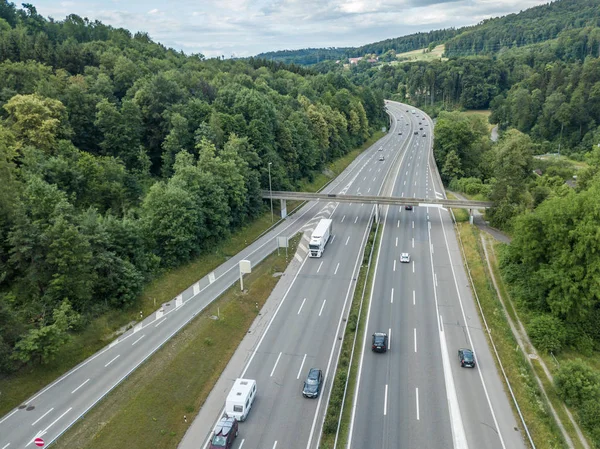 Luchtfoto Van Snelweg Brug Het Bos Zwitserland Europa — Stockfoto