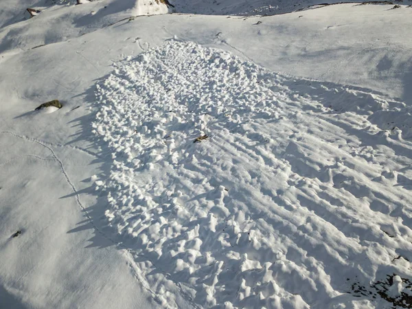 Vista Aérea Avalancha Nieve Ladera Montaña —  Fotos de Stock