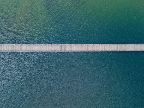 Vista Aérea Ponte Pedonal Sobre Lago Ponte Madeira Estreita — Fotografia de Stock