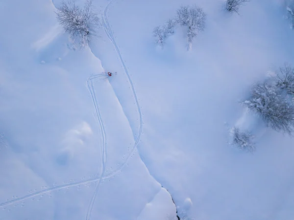 Aerial View Mountaineer Hiking Upwards Touring Ski Snow Covered Backcountry — 스톡 사진