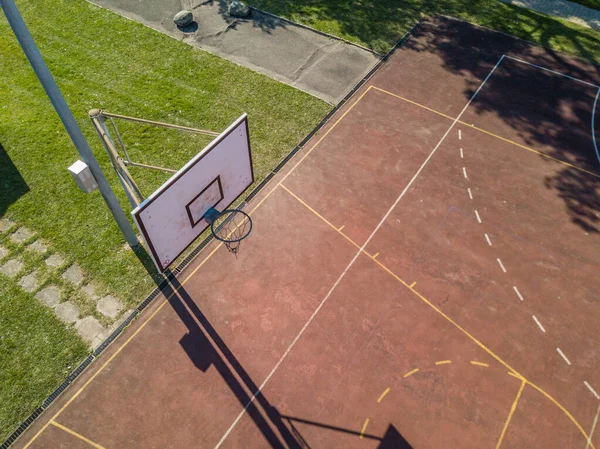 Luchtfoto Van Rood Voetbal Basketbalveld — Stockfoto