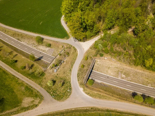 Luftaufnahme Der Überführung Von Wildtieren Über Strasse Der Schweiz — Stockfoto
