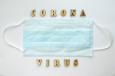 Tahta harflerle kelime koronovirüsü. Wuhan, Çin 'den küresel sağlık sistemi salgını virüsü enfeksiyonu. Roman Coronavirus salgını