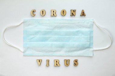 Tahta harflerle kelime koronovirüsü. Wuhan, Çin 'den küresel sağlık sistemi salgını virüsü enfeksiyonu. Roman Coronavirus salgını