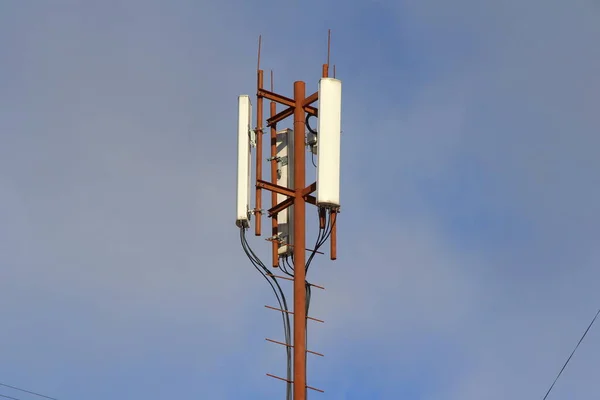 Base Station Mobile Network Antenna Steel Structure Mast Repeater — 스톡 사진