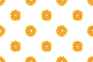 İzole edilmiş portakal dilimlerinin kusursuz deseni. Arkaplan, tasarım ve ambalaj için duvar kağıdı