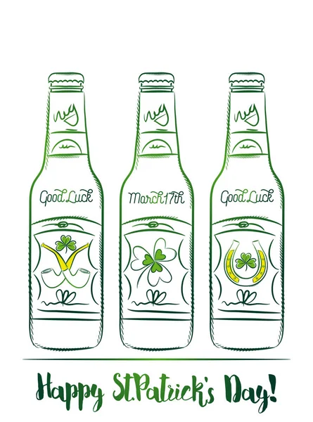 Diseño para el Día de San Patricio con tres botellas de cerveza con etiquetas — Archivo Imágenes Vectoriales