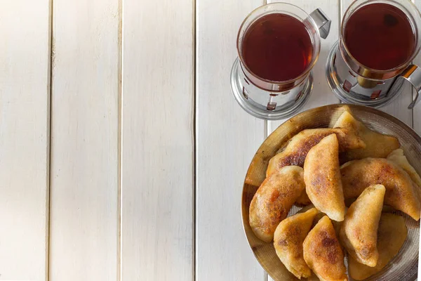 Qatayef ve çay yukarıdan