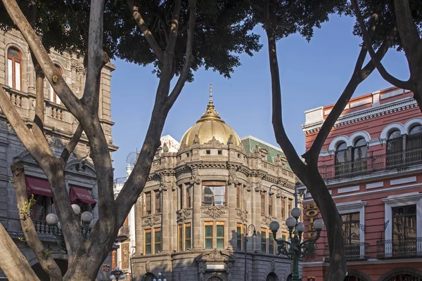  Puebla sömürge sarayda