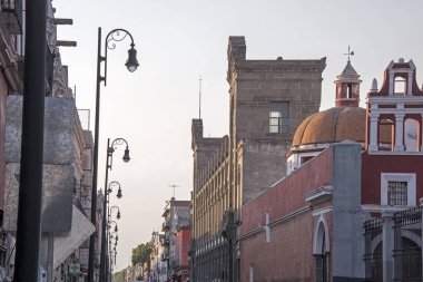  Puebla Caddesi 'ndeki sömürge binaları