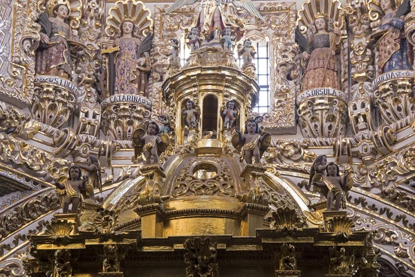 Interno della chiesa Santo Domingo a Puebla — Foto Stock