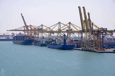 Yükleme ve boşaltma dok gemi