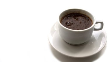 Kahve fincanı üst görünümü beyaz arkaplanda izole