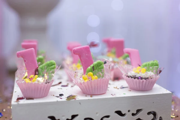 Ciocolata confetti Dulciuri, prăjituri și fete aniversare petrecere decorare detalii — Fotografie, imagine de stoc