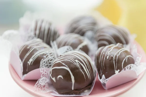 Close up of luxury pile of chocolate candies. Assorted chocolate candies. — Stock Photo, Image
